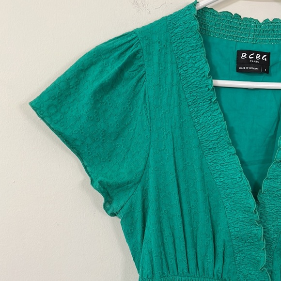 BCBG Paris Green V-Neck Cap Sleeve Tie Back Knee Length Dress 2 - Picture 5 of 11